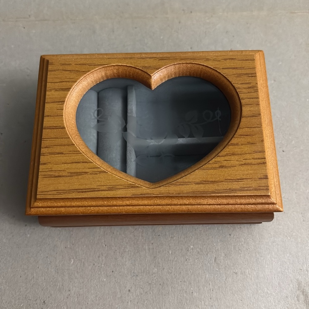 Light Walnut Finish Jewelry Chest